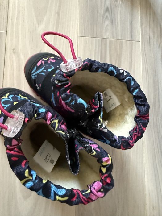 Дутики от Бартек для девочки