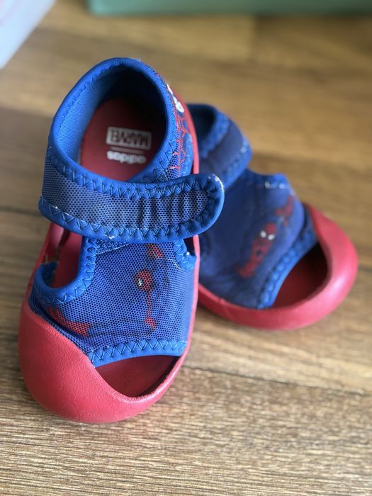 сандали Адидас и Колев и Колев