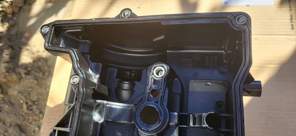 Капак клапани bmw f 31 d