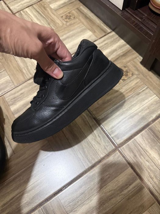 Кроссовки на осень весну