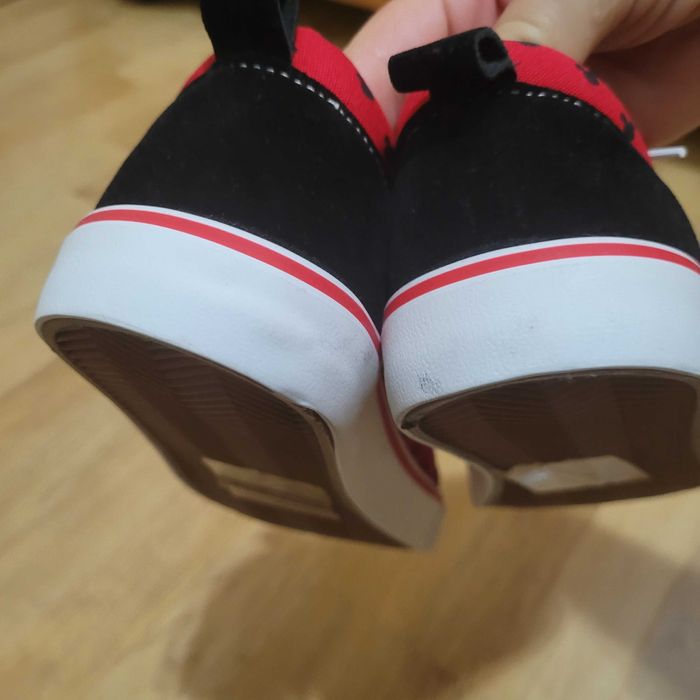 Vand pantofi sport