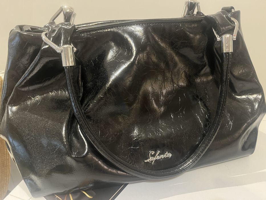 Дамска чанта от еко кожа..