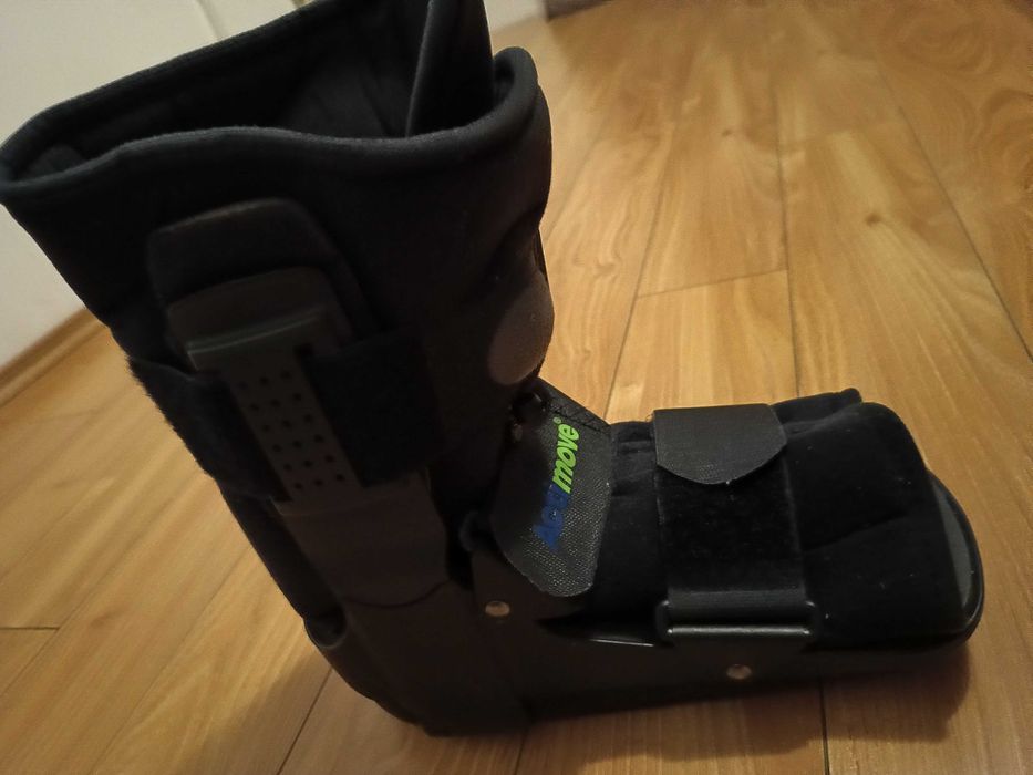 Orteza gleznă/picior-fixă ActiMove AirWalker/Marimea M 40-44 reglabila