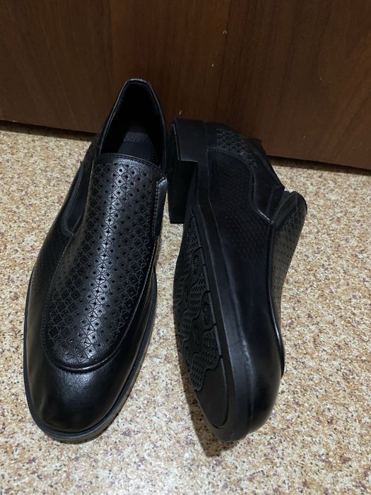 Безторг ,  мужские  туфли продам .