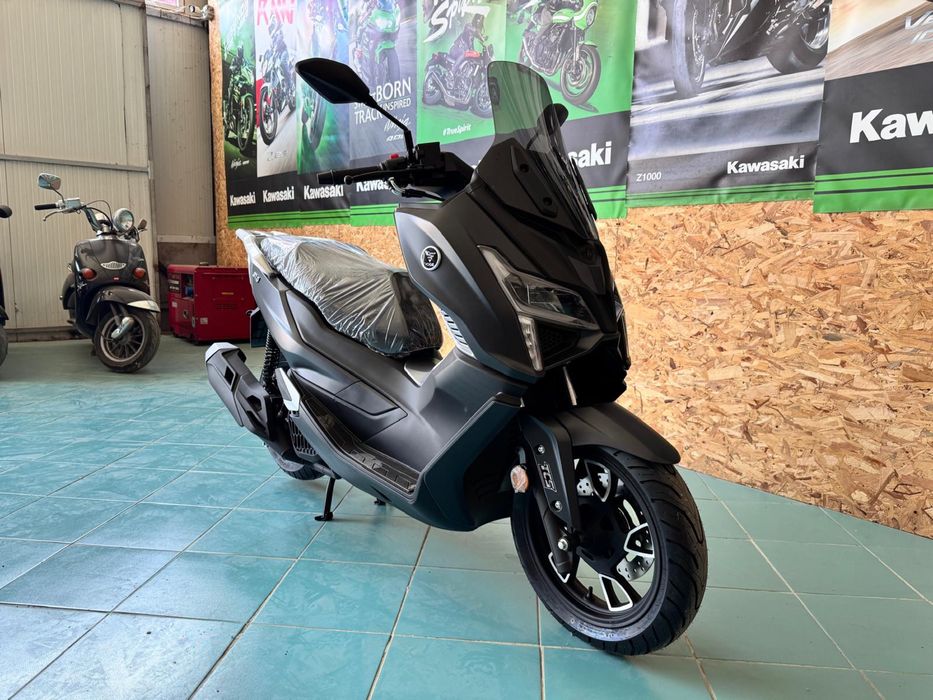 Voge sr 1, 125 abs, tcs, 2025