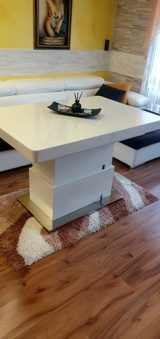 ТОП ОФЕРТА! Разтегателна холна маса.