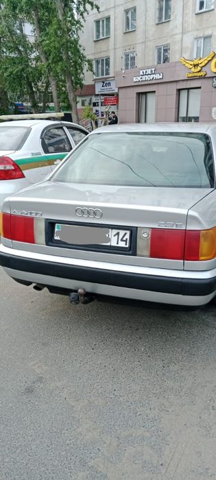 Продам Ауди 100 С 4