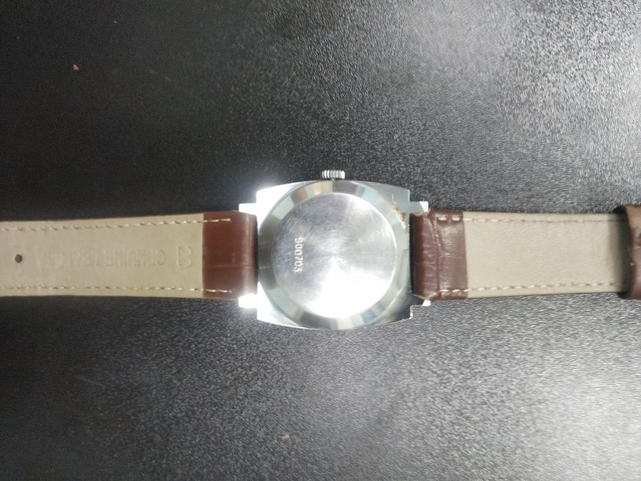 Классические винтажные механические часы ЗиМ (СССР) / Римские цифры