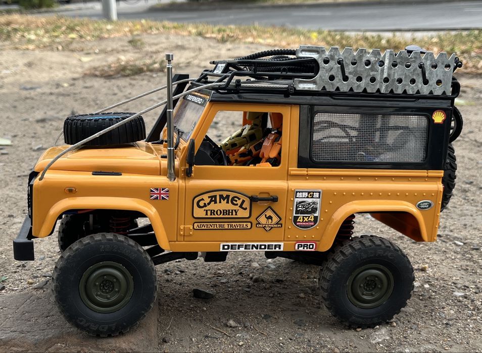 Радиоуправляемый Defender Camel Trophy