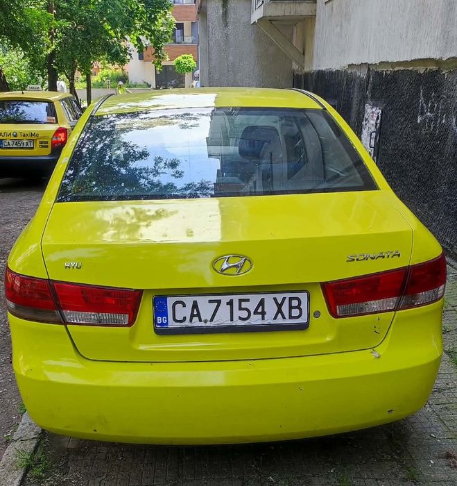 Продавам Hyundai Sonata