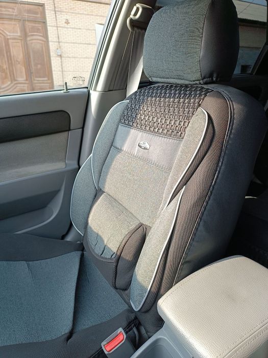 Lacetti 1.8 sotiladi