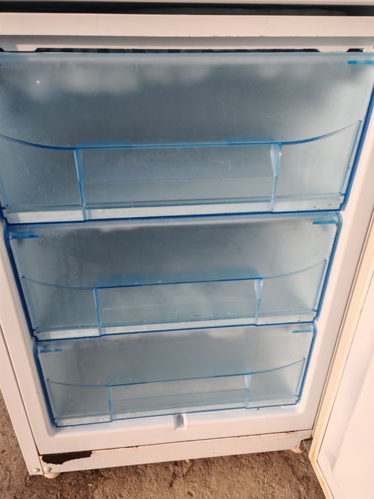 Холодильник Большой