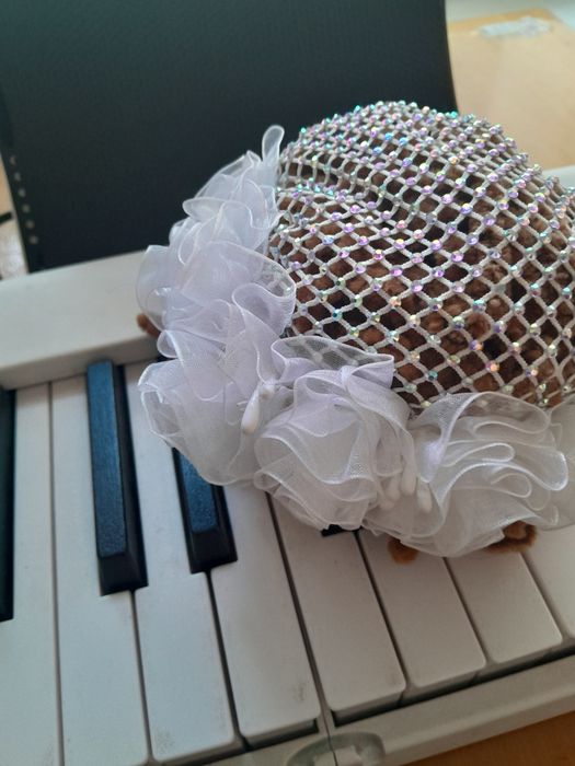 Шишка для волос на танцы