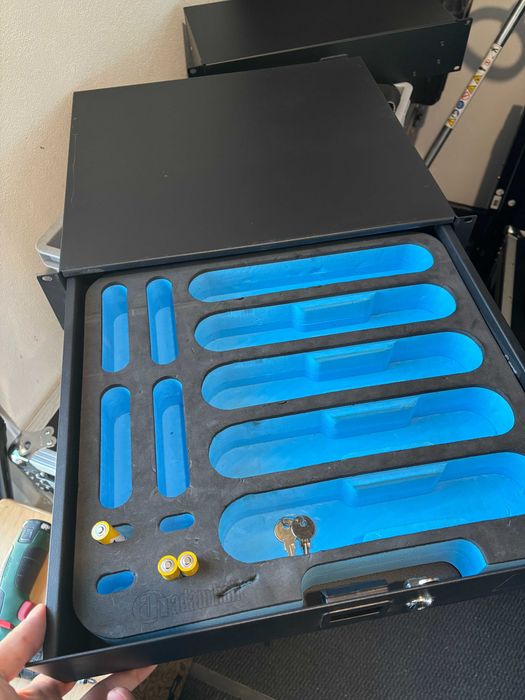 Sertar rack Thon 19"