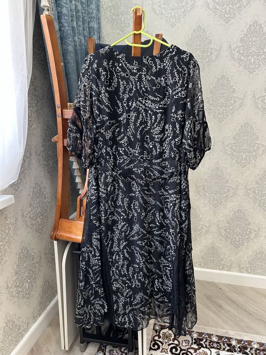 Платья женские размера 52-54