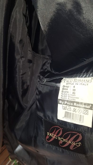 Продаются пиджаки по 2000 тг.  Б/У.