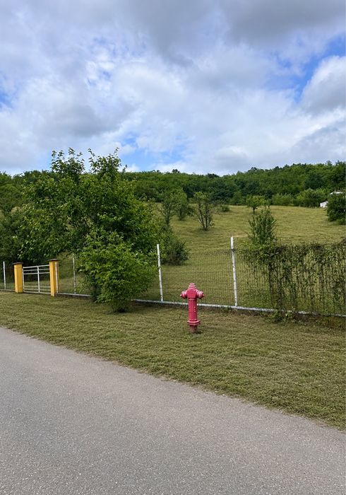 Teren intravilan pentru casa sau cabana ,lângă râul Barcău – panoramă superbă, zonă liniștită