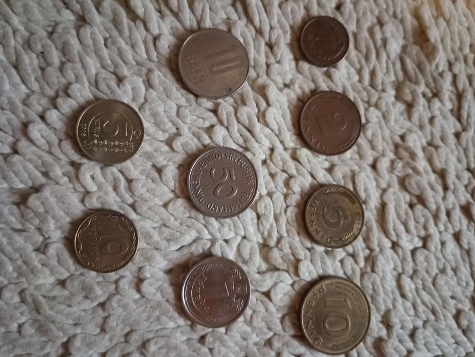Стари монети,продават се зардно