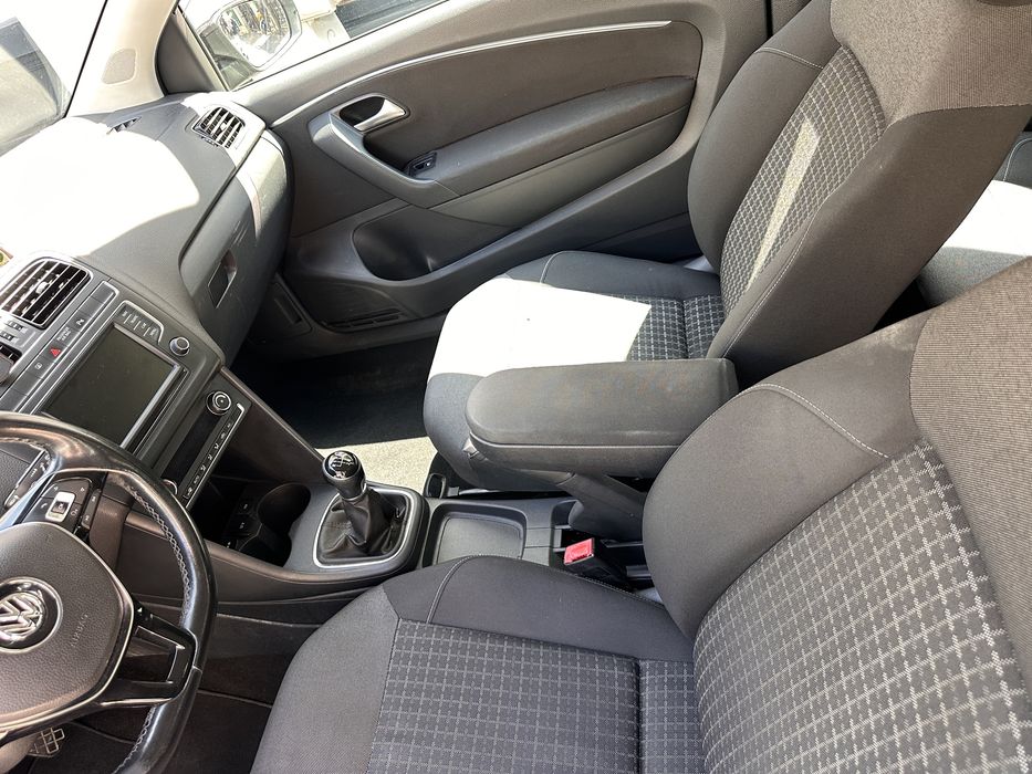 VOLKSWAGEN Polo 2014 — imagine 3