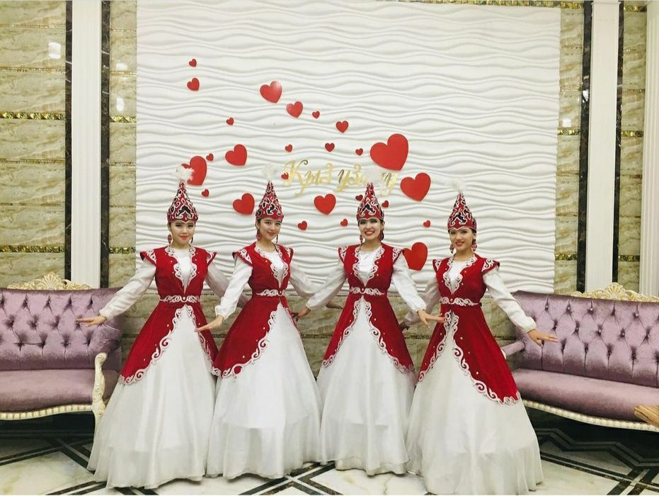 Танцевальные костюмы