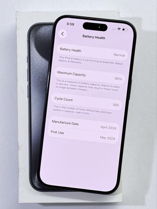 iPhone 15 Pro Blue 90% battery