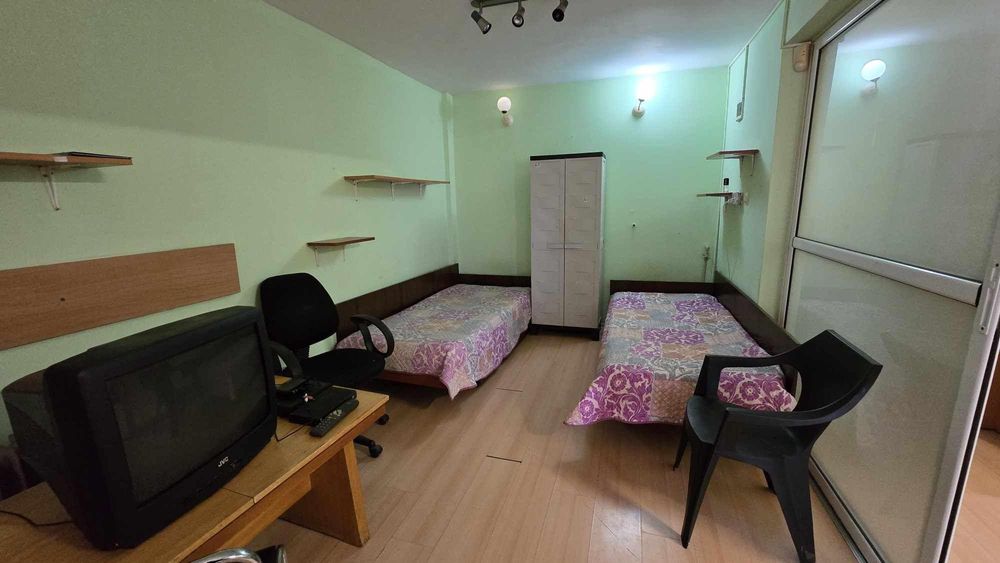 Дава се под наем Двустаен апартамент в Варна, Цветен квартал - 45 кв.м за 250 € - Снимка #1