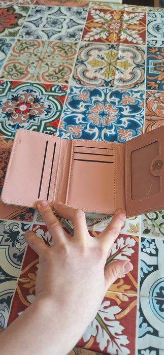 Дамско зелено портмоне