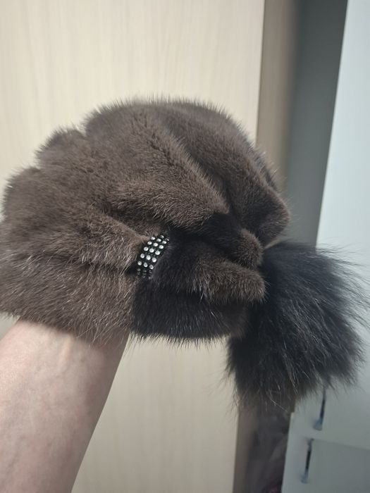 Женская норковая шапка