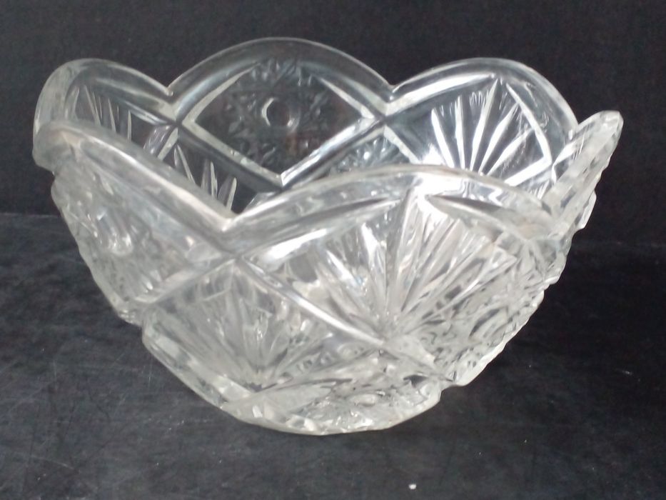 Хрустальная и другая посуда