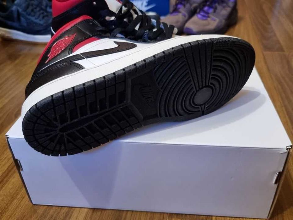 Damă - Nike Air Jordan 1 Mid Gym Red Panda BQ6472-061 (EU40 | 25.5CM))