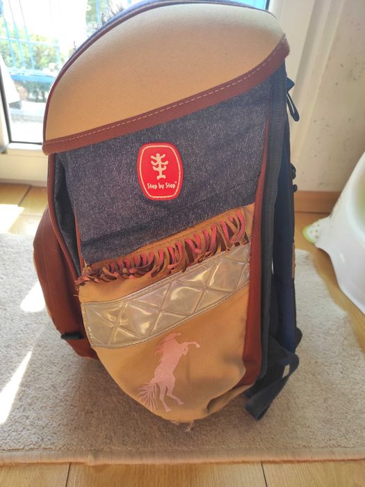 Ученическа раница за момиче