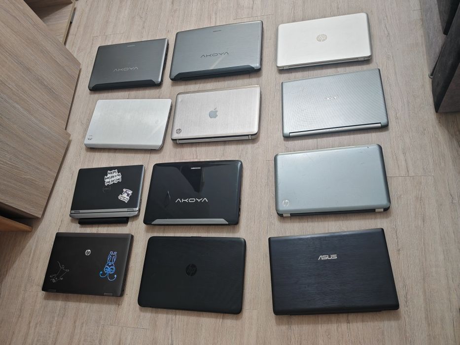 Lot 12 laptopuri
