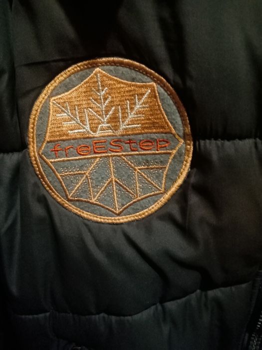 Продам куртку  на мальчика