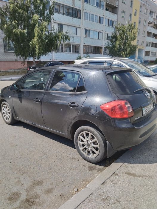 Продам Тойота Аурис