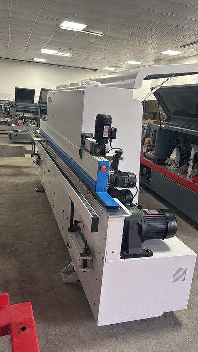 Кромкооблицовочный станок KDT 368