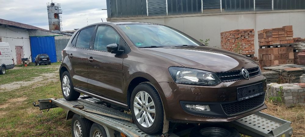 VOLKSWAGEN Polo 2012 — imagine 2