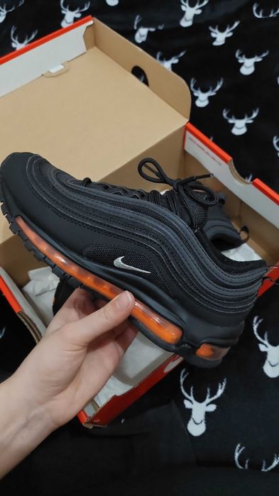Adidasi nike air max 97