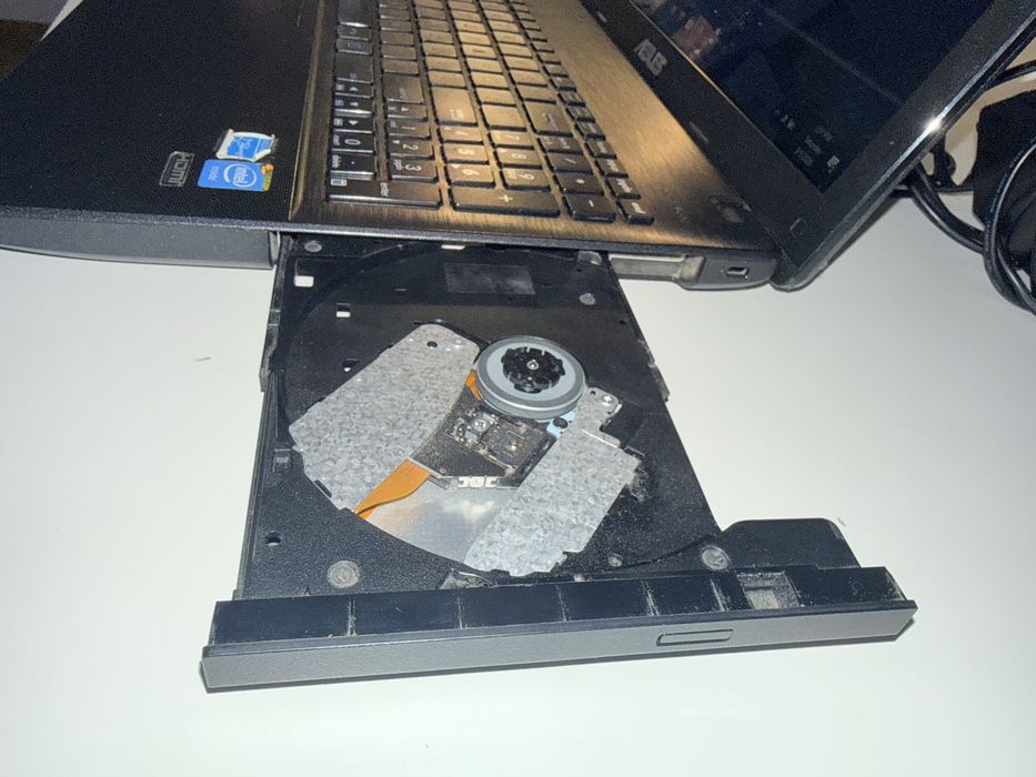 Asus X551M