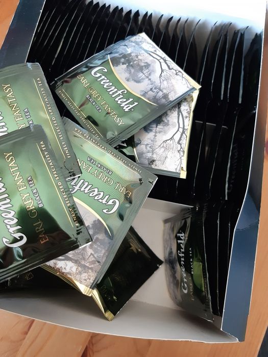 продам чай Greenfield Earl Grey, Tess и печенье