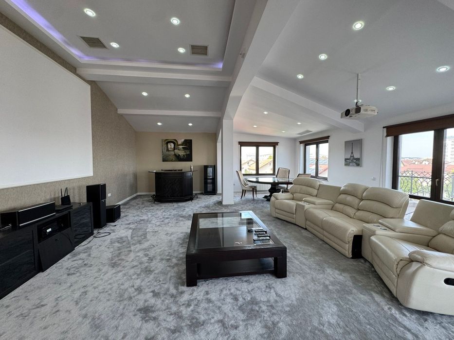 Vila de lux deosebita cu cinema  str salcamilor  la Dudu Chiajna