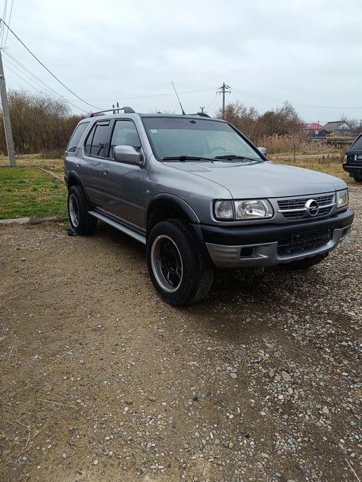 Dezmembrez Opel frontera b 2.2dth