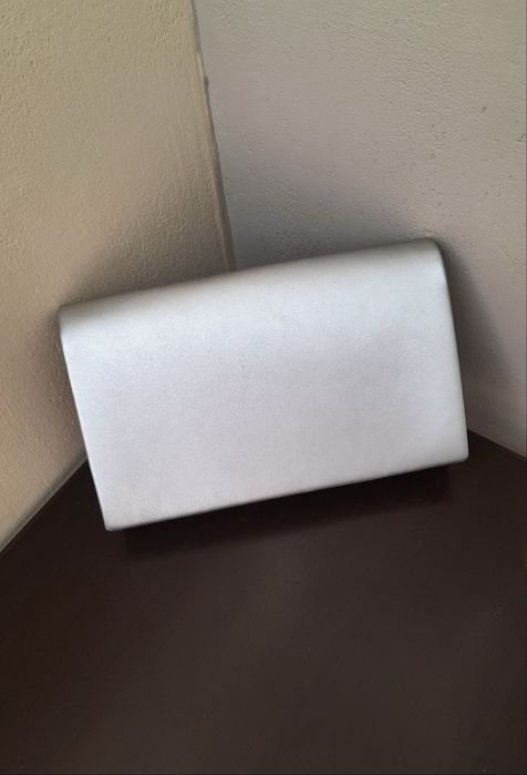 Дамски токчета и дамска чанта