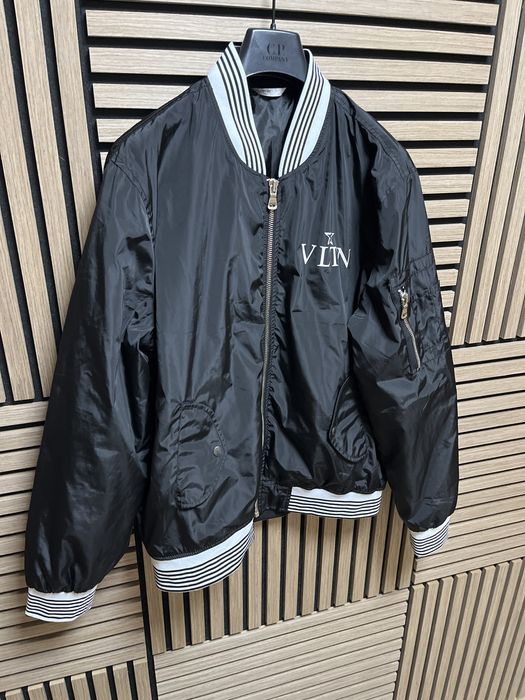 Valentino Garavani VLTN : Made in ITALY - размер 54/ХЛ