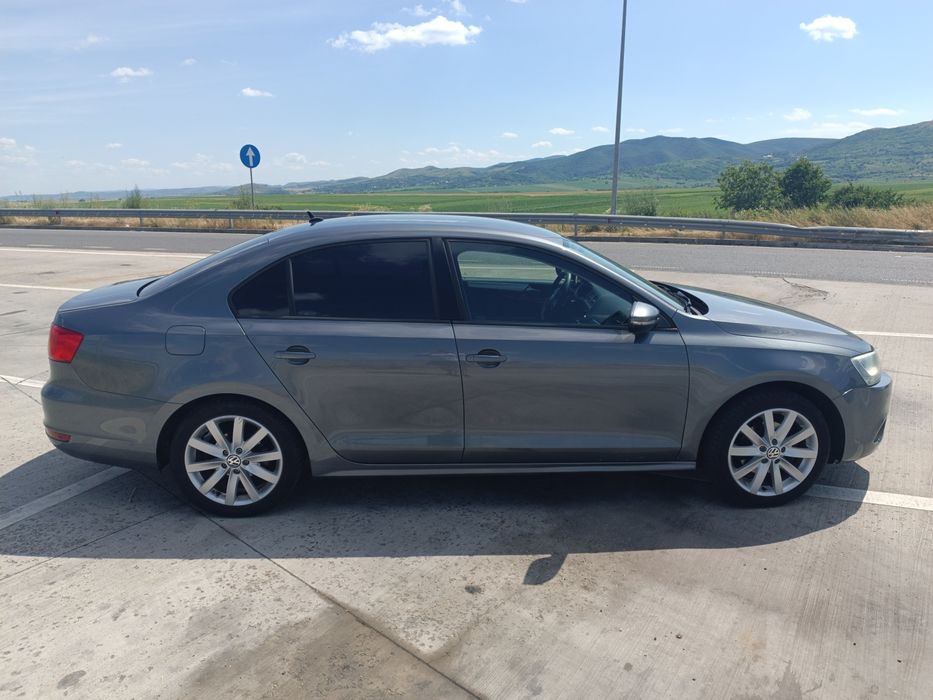 VOLKSWAGEN Jetta 2014 — imagine 3