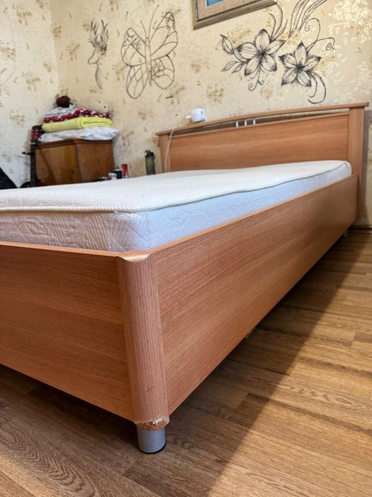 Срочно продам кровать
