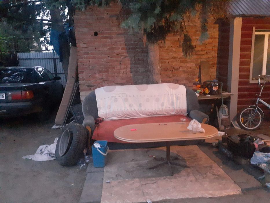 Продаётся дача. Зимняя.