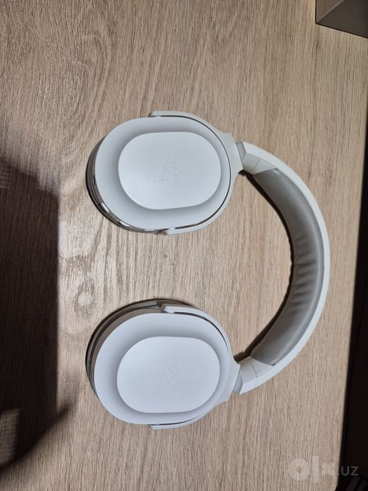 Игровые беспроводные наушники Razer Barracuda X White