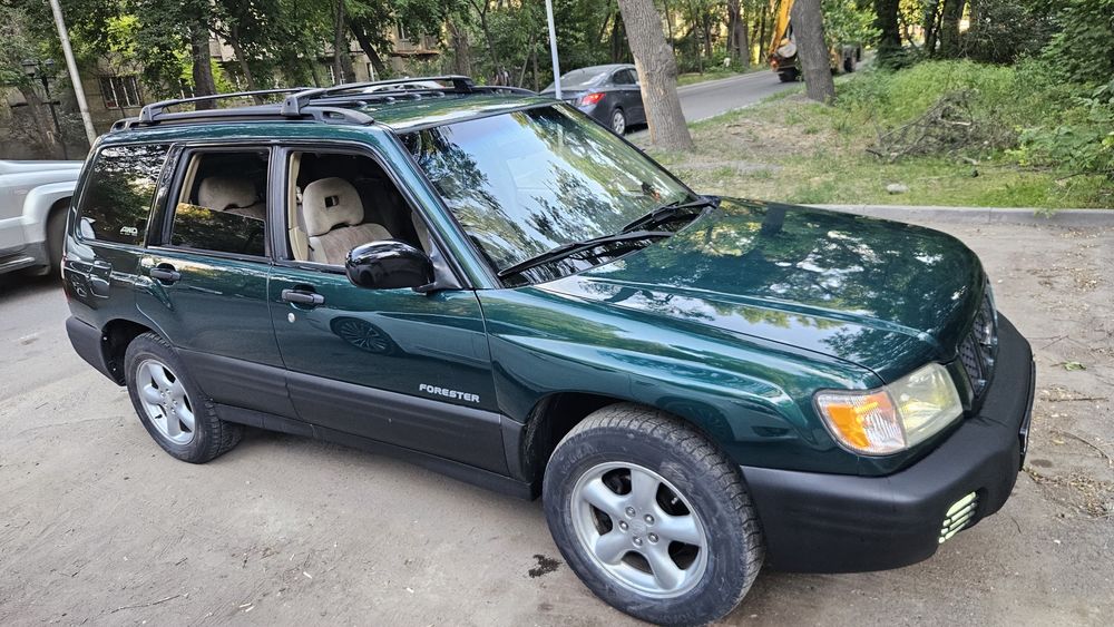 Продам SUBARU FORESTER 2001г объём 2.5