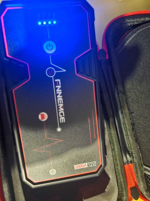 Robot pornire auto jump starter FNNEMGE peak 5000A