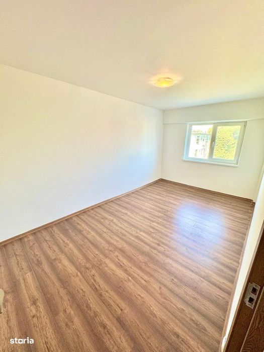 Apartament 2 camere, decomandat – Zona Centrală, bloc Lumina